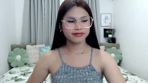 Snapshot of yourprettyblythe_ts chatting on 12-15-25, 05:34 yourprettyblythe_ts online show from 12-15-25, 05:34