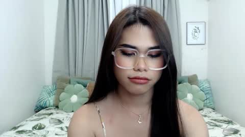 yourprettyblythe_ts online show from 01-10-26, 08:49