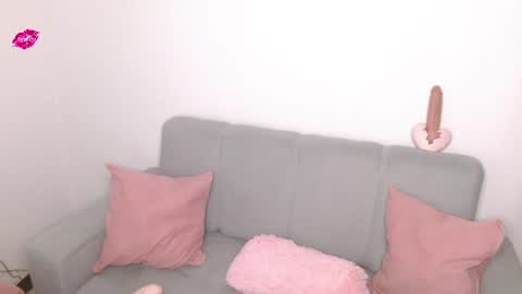 yourprivateslut online show from 06-18-26, 07:08