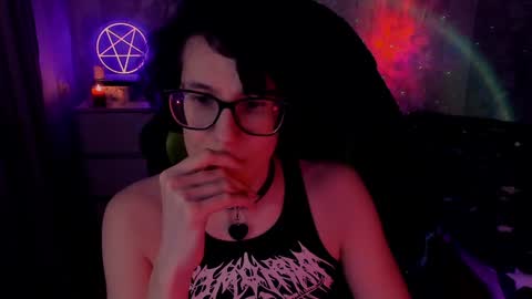 Snapshot of yourscosmic chatting on 02-04-25, 09:41 Yours Cosmic online show from 02-04-25, 09:41