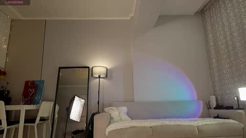 Snapshot of yoursecretloveee chatting on 02-03-26, 02:11 Luminous Luna online show from 02-03-26, 02:11