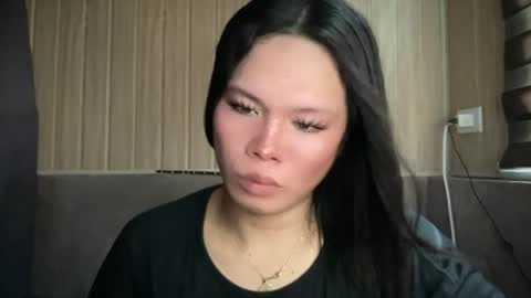 Snapshot of yourseductive_jem chatting on 06-27-26, 01:32 yourseductive_jem online show from 06-27-26, 01:32