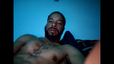 Snapshot of yoursexydaddy79 chatting on 11-30-25, 12:47 mother fucker online show from 11-30-25, 12:47