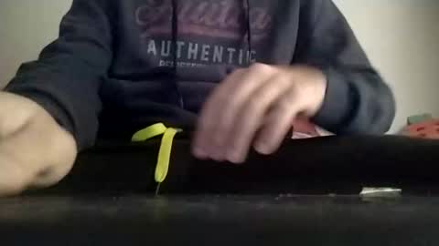 Snapshot of yoursexymr chatting on 11-24-25, 03:01 Mark online show from 11-24-25, 03:01