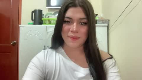 Snapshot of yoursexytowngirl chatting on 06-27-26, 04:34 LALA online show from 06-27-26, 04:34