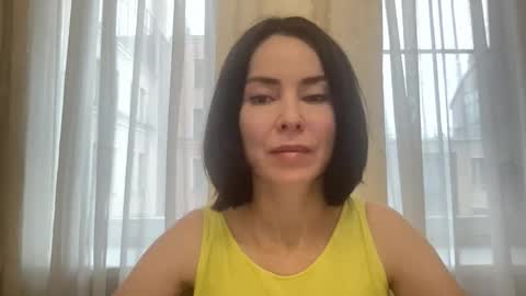 Snapshot of yoursofia_ chatting on 11-23-25, 11:32 yoursofia_ online show from 11-23-25, 11:32