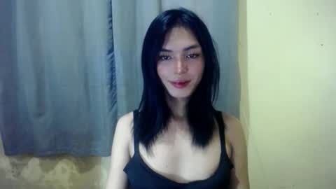 Snapshot of yourspecial_girlkyliexoxo chatting on 03-05-26, 12:06 Kylie online show from 03-05-26, 12:06