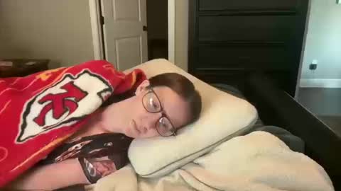 yourstrulylivy online show from 10-16-25, 03:57