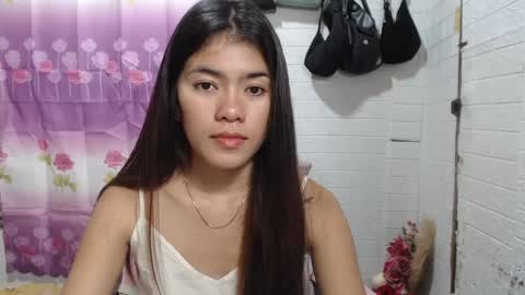 Snapshot of yoursweet_asian20 chatting on 01-28-25, 01:50 Maddie online show from 01-28-25, 01:50