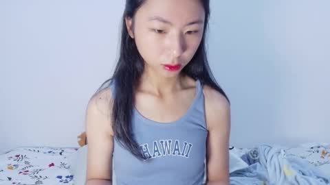 Snapshot of yoursweetestkiwi chatting on 03-05-26, 02:51 Kiwi online show from 03-05-26, 02:51