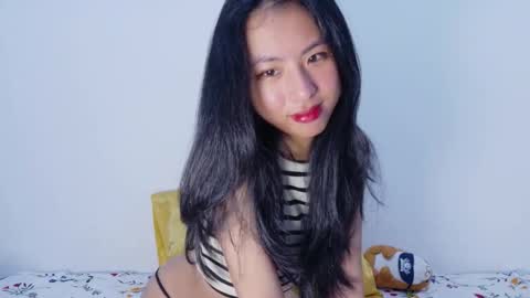 Snapshot of yoursweetestkiwi chatting on 03-13-26, 02:12 Kiwi online show from 03-13-26, 02:12