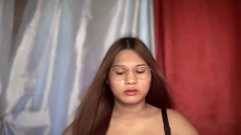 yoursweetgirl_zia online show from 04-14-26, 03:23