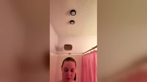 Snapshot of yourthickgingergoddess chatting on 01-12-26, 09:09 yourthickgingergoddess online show from 01-12-26, 09:09