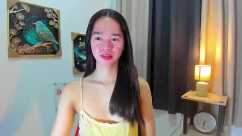 Snapshot of yourtinybunny chatting on 04-25-26, 12:41 yourtinybunny online show from 04-25-26, 12:41