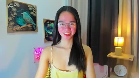 Snapshot of yourtinybunny chatting on 04-29-26, 10:19 yourtinybunny online show from 04-29-26, 10:19