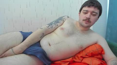 Snapshot of yourtotoro chatting on 10-18-25, 09:43 Mike online show from 10-18-25, 09:43