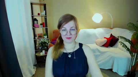 Snapshot of youruniverser chatting on 02-22-26, 10:58 Alice online show from 02-22-26, 10:58