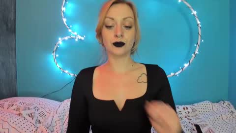 Snapshot of yourvenus00 chatting on 02-09-25, 05:33 YourVenus00 -Follow my OF online show from 02-09-25, 05:33