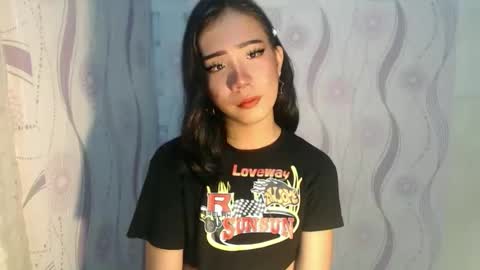 yourwife_material99 online show from 04-16-26, 10:56