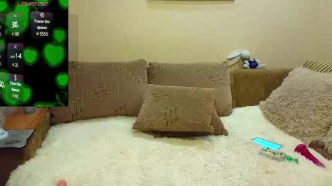 YourXQueen online show from 09-30-25, 05:45