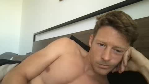 yoyoyo1221 online show from 04-14-26, 11:00