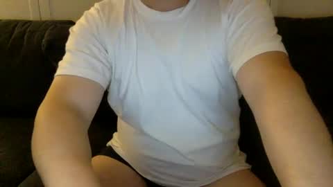 Snapshot of yque2 chatting on 09-19-25, 04:03 yque online show from 09-19-25, 04:03