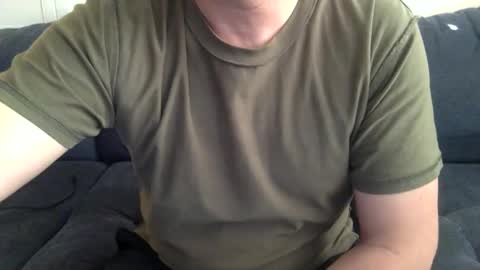 Snapshot of yque2 chatting on 02-19-26, 01:01 yque online show from 02-19-26, 01:01