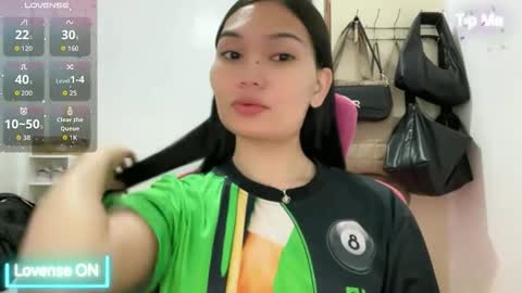 yrdrmgrl_jennie26 online show from 04-02-26, 06:27