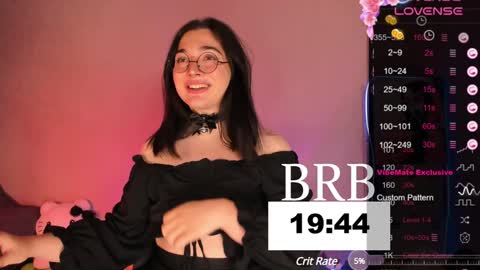 Snapshot of ysabell_viveris chatting on 12-17-24, 11:39 Ysabell online show from 12-17-24, 11:39