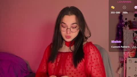 Snapshot of ysabell_viveris chatting on 01-08-25, 09:10 Ysabell online show from 01-08-25, 09:10