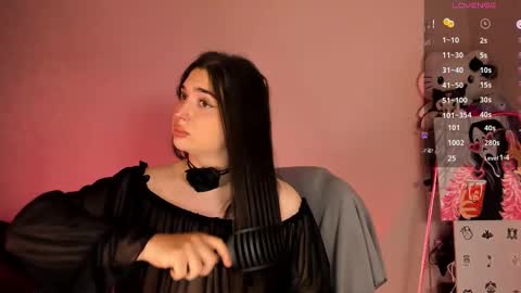 Snapshot of ysabell_viveris chatting on 03-06-25, 09:58 Ysabell online show from 03-06-25, 09:58