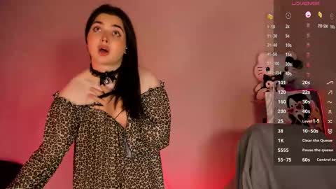 Snapshot of ysabell_viveris chatting on 03-07-25, 10:35 Ysabell online show from 03-07-25, 10:35