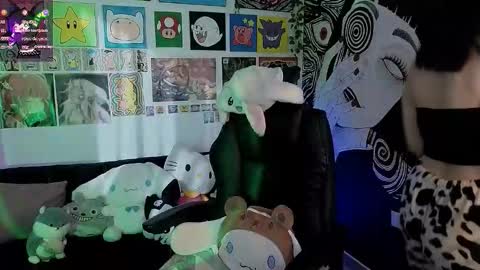    rawr   Anne Independent model      online show from 09-09-25, 09:25