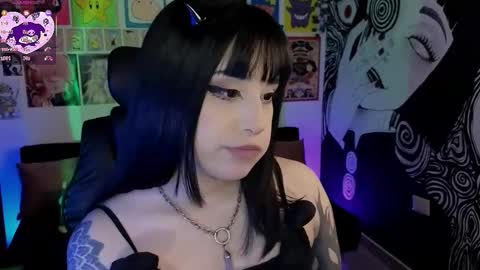    rawr   Anne Independent model      online show from 10-07-25, 11:13