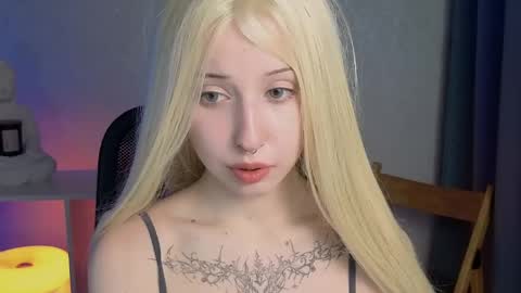 Misa online show from 04-22-26, 07:04