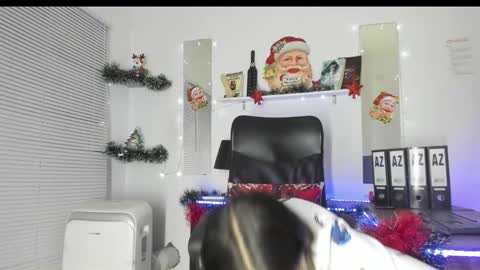 Yukio Davis  online show from 12-16-25, 01:05