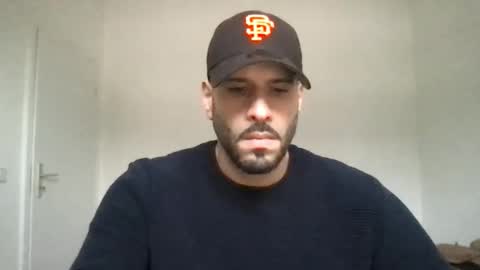 Snapshot of yul53 chatting on 12-05-25, 01:09 yul53 online show from 12-05-25, 01:09