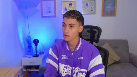 yulian_vasquez online show from 11-26-25, 12:17