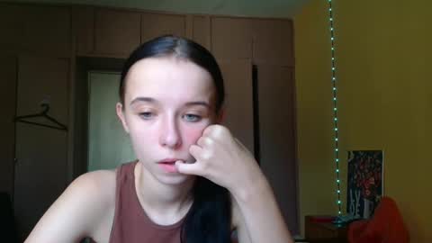 Snapshot of yuliastar chatting on 09-20-25, 07:42 Yuliia online show from 09-20-25, 07:42