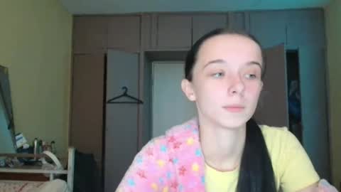 Snapshot of yuliastar chatting on 09-30-25, 11:04 Yuliia online show from 09-30-25, 11:04