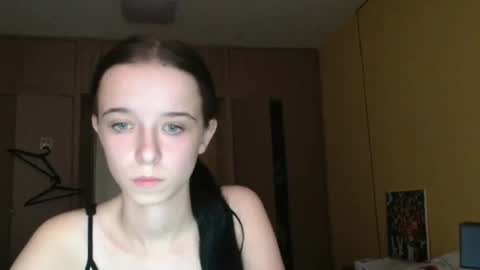 Snapshot of yuliastar chatting on 10-08-25, 06:00 Yuliia online show from 10-08-25, 06:00