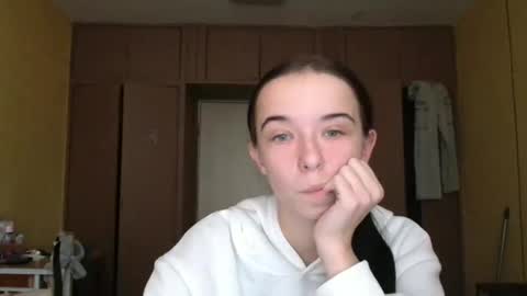 Snapshot of yuliastar chatting on 10-21-25, 06:58 Yuliia online show from 10-21-25, 06:58