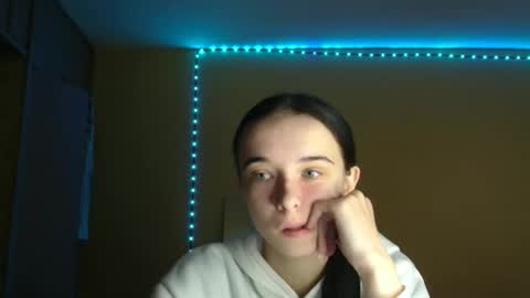 Snapshot of yuliastar chatting on 10-22-25, 07:41 Yuliia online show from 10-22-25, 07:41