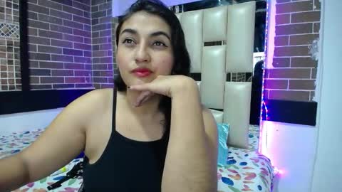 Yulieth online show from 12-19-25, 01:29