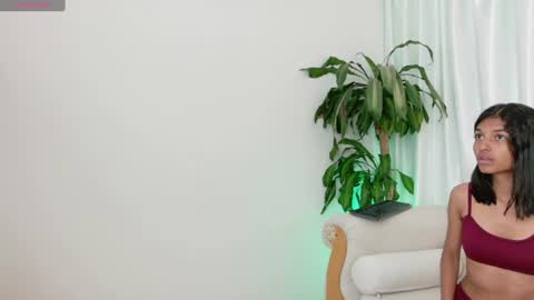 yuliethpetite online show from 07-06-26, 01:52