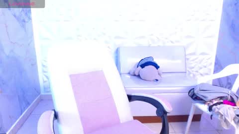 Snowflake online show from 04-11-26, 07:45