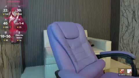 Snapshot of yumandsay chatting on 07-14-26, 12:33 Snowflake online show from 07-14-26, 12:33