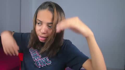 Snapshot of yumi_hanna chatting on 03-27-26, 04:18 yumi_hanna online show from 03-27-26, 04:18