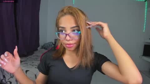 Snapshot of yumi_hanna chatting on 05-06-26, 07:35 yumi_hanna online show from 05-06-26, 07:35