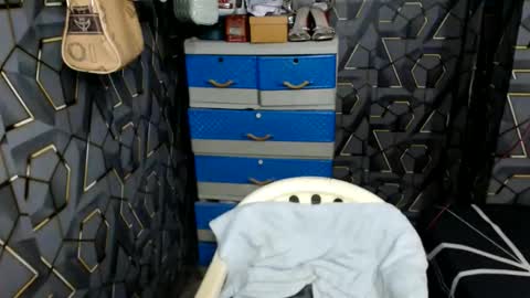yumi online show from 06-05-26, 12:28
